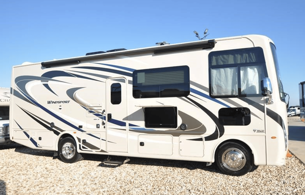 Hit the Road in a 2018 Thor Windsport!