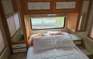 07 Four Winds 5000 - FULLY STOCKED & Pet Friendly!
