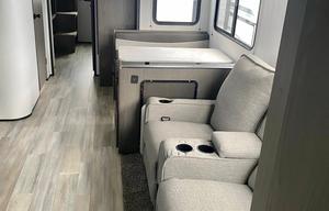 2021 Cruiser Embrace EL310