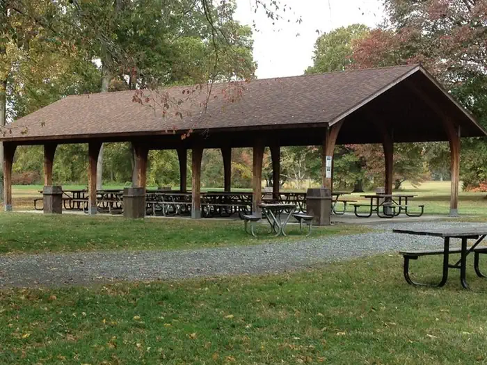 Fort Hunt Picnic Areas
