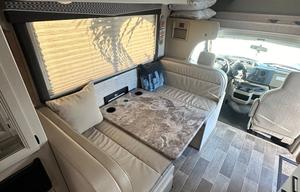 SPRING SALE - 2022 Thor Chateau 22E