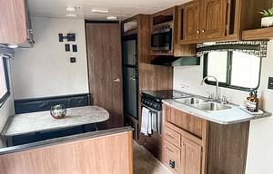2019 Heartland Trail Runner SLE 24 RV rental photo 3
