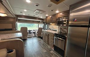 The Lone Star Lodge – Tailgate-Ready, Pet-Friendly