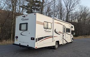 2014 Chevy RV of Altoona- Super Clean!