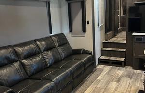 HOTROD'S Toyhauler/Memory-Making Rental!