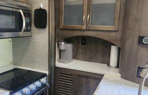 2018 Dutchmen RV Voltage V3605 RV rental photo 34