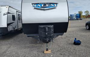 2022 Salem 32BHDS RV rental photo 3