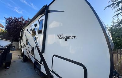 2021 Coachmen RV Freedom Express Ultra Lite