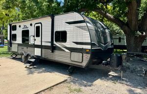 Bunkhouse  - Fully stocked - Delivery Available
