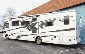 2022 FR3 34DS RV rental photo 12