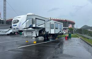 Mansion On Wheels!