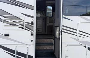 2018 Thor Motor Coach ACE 30.2