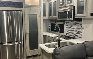 2022 Keystone RV Alpine 3910RK