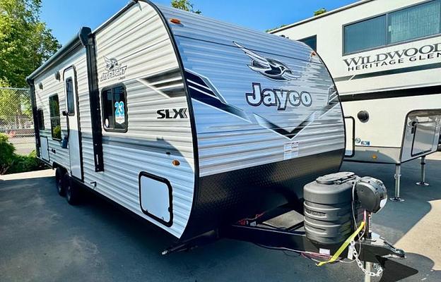 Dembe- 2025 Jayco Jay Flight 260BHW- Unleash fun