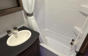 2020 Keystone RV Passport 292BH SL Series RV rental photo 10