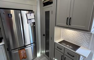 2025 Montana High Country 385 BR