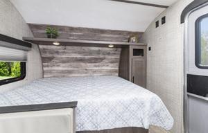 2021 Gulf Stream RV Ameri-Lite Super Lite 199DD RV rental photo 4