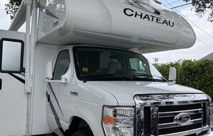 Thor Chateau 22E — Your Home on the Road Awaits!