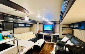 Waylon’s Double Slide living room pet friendly RV with 2 cold AC’s!