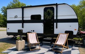 2025 Cruiser Avenir A-17BH RV rental photo 1