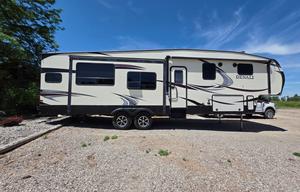 2017 Dutchmen RV Denali 293RKS