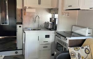 Big Bertha- Pet Friendly RV