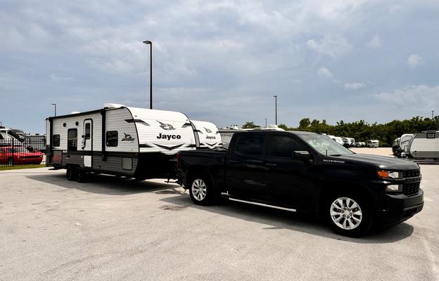 2024 Jay Flight SLX 264BH RV rental photo 1