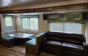 2018 Prowler Lynx 30 LX RV rental photo 12