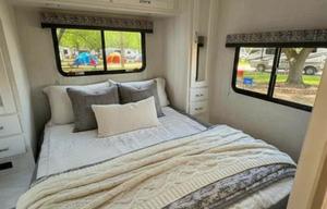C03 - 8 Sleeper - The RV Rental Factory