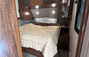 Family & Pet Friendly 28' Camper Near Campsites!