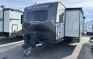 Luxury Camper | Theater Seating | Sleeps 4