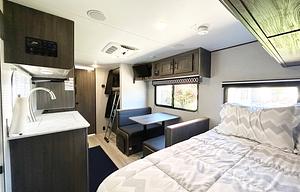2021 Shasta Family Bunkhouse