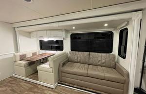 Luxury Style - 2016 Forest River Georgetown 364T