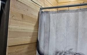 Rolling Family Retreat Bunk House with 2 full bath