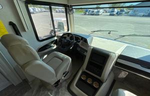 2022 Fleetwood RV Bounder 33C (Brand New)