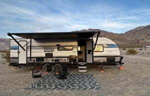 Sleeps 10! 2022 Forest River.