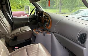 2001 Ford Jayco Designer RV rental photo 6