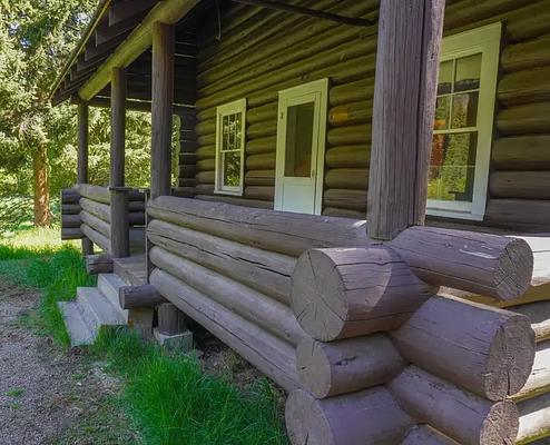 001, Loop: AREA MAGRUDER RANGERS HOUSE