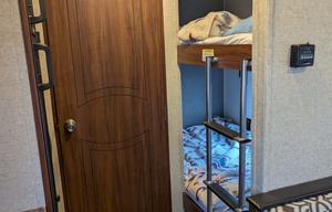 Easy to tow hard shell camper trailer for 5