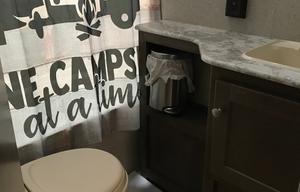 Redwoods Traveler 2019 Dutchmen Bunkhouse