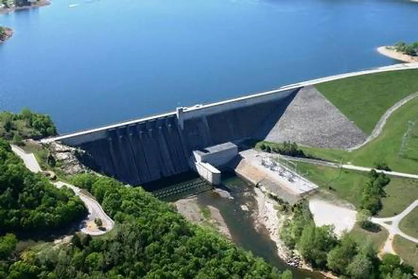 Dam Site Lake Campground