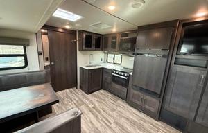 2022 Grand Design Transcend Xplor 2 Bathroom BH