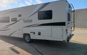 Bebe's RV sleeps 8, take her on your next trip!