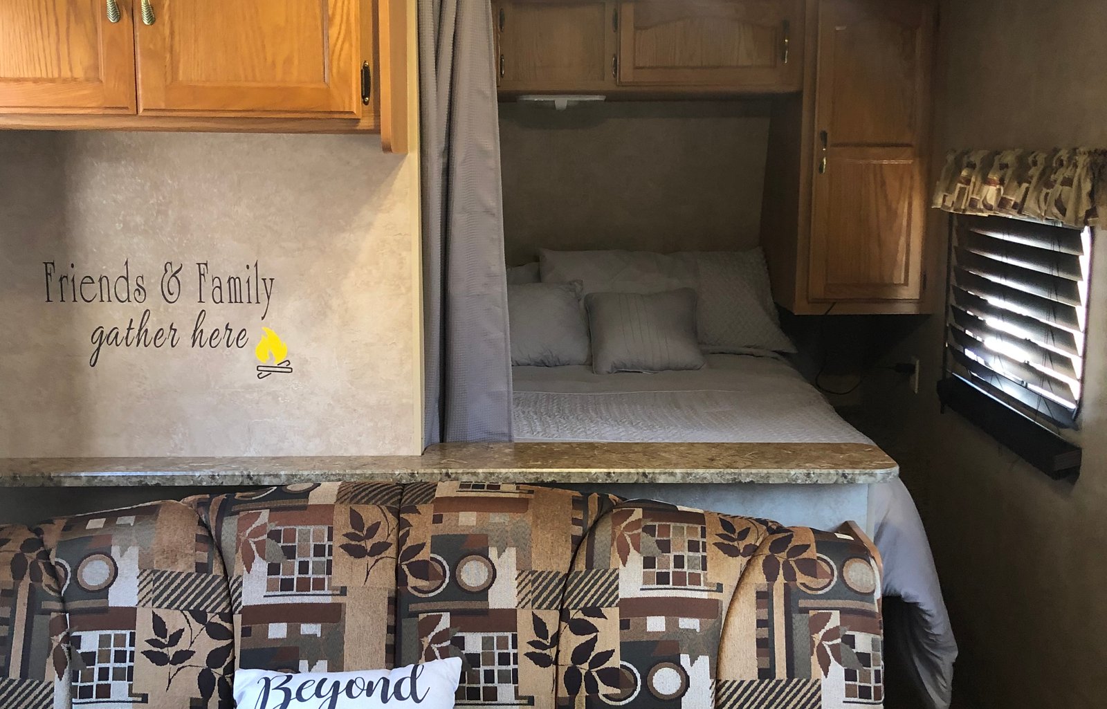 2011 Keystone RV Summerland 1890FL