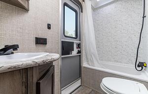 2022 Kingsport Ultra Lite 268BH RV rental photo 6