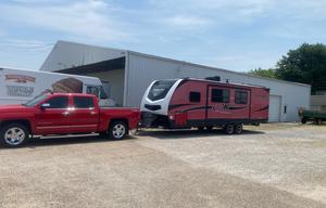 2019 Winnebago Industries Towables Minnie Plus 27BHSS RV rental photo 2
