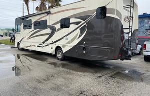 2019 Thor Motor Coach Hurricane 35M