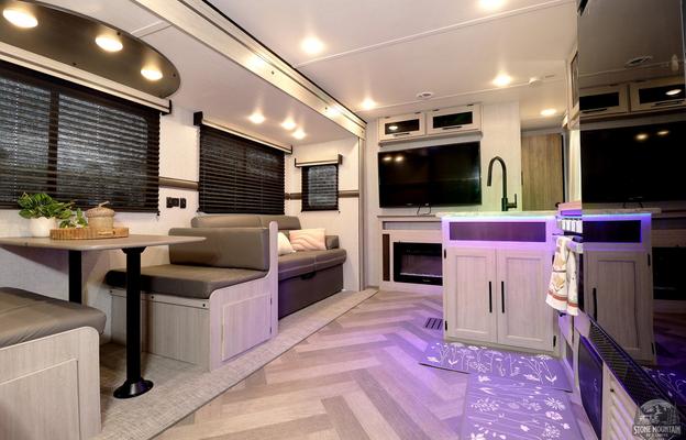 Say hello to "Blessing" | 2 Master 2-Queen 2-Bath