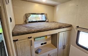 Great 5th wheel to tackle any trip.