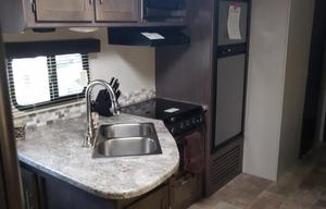 2018 CrossRoads RV Sunset Trail Super Lite SS289QB
